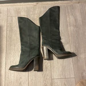 Pebbled black all leather high heeled boot